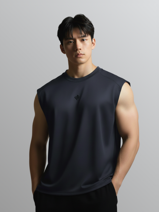 Nimbus Regular Arc Vest | Charcoal