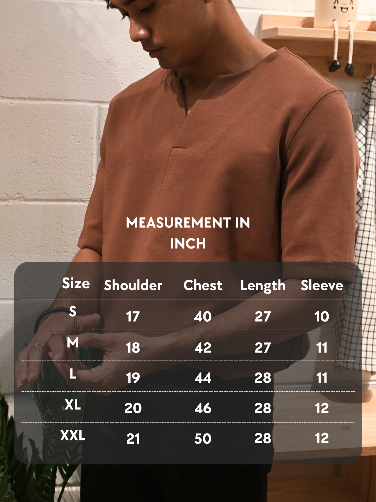 V-Neck Shirt Essential | Brown