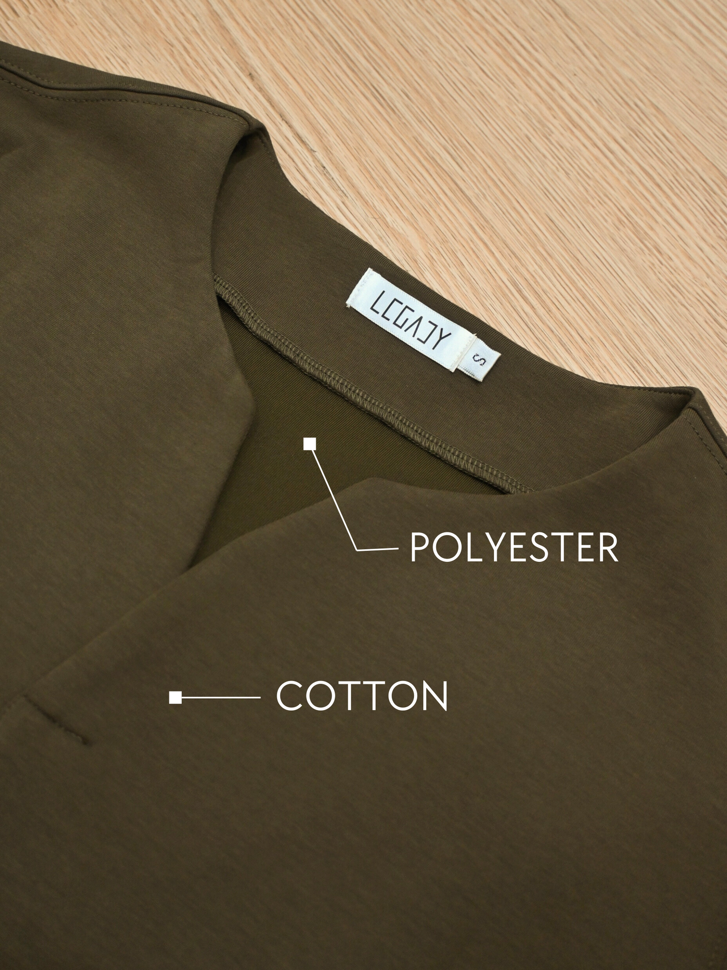 V-Neck Shirt Essential | Army Green