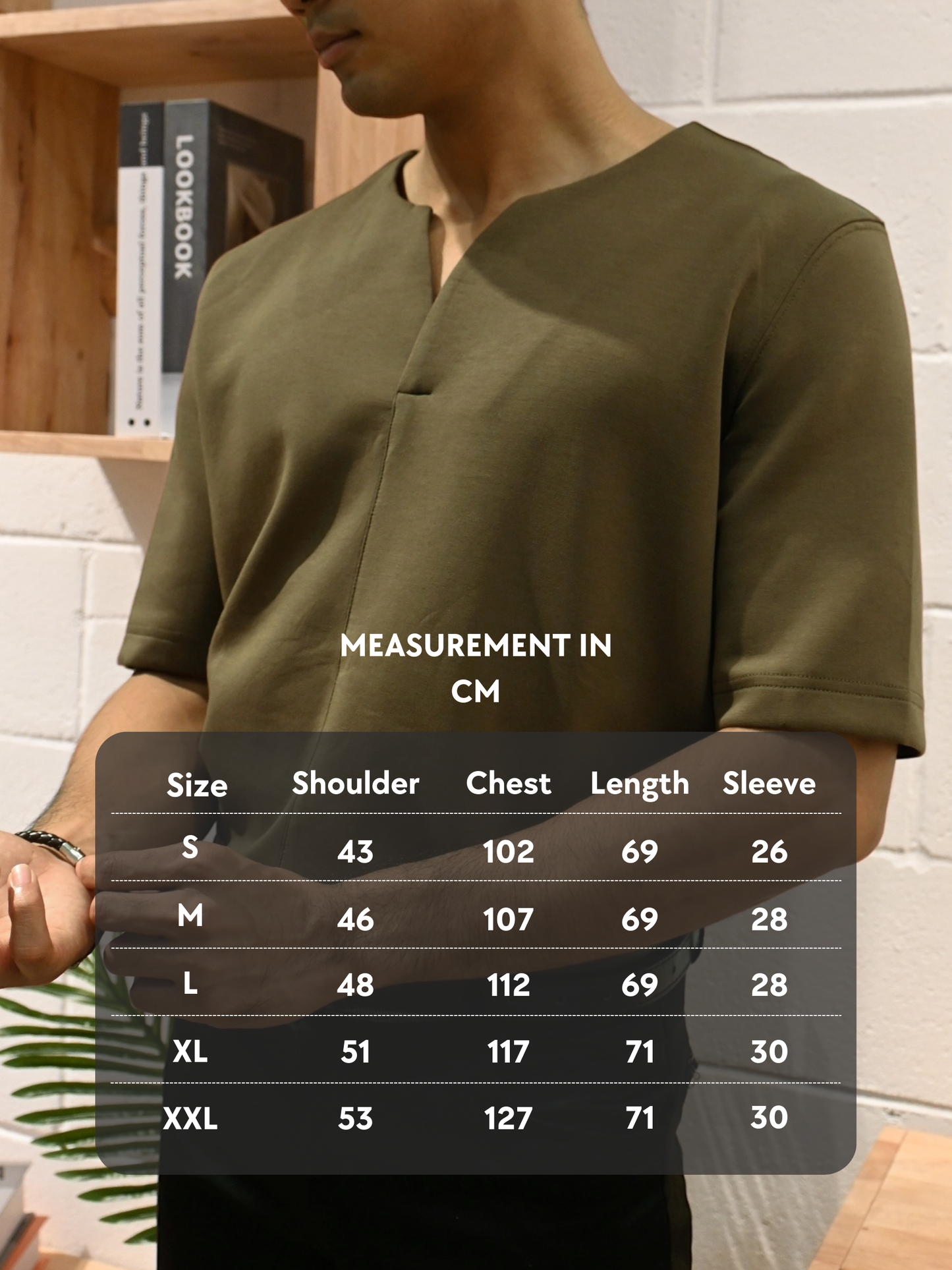 V-Neck Shirt Essential | Army Green