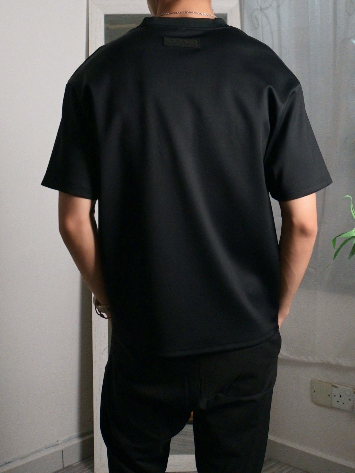Nimbus Oversized V-Neck Shirt | Black