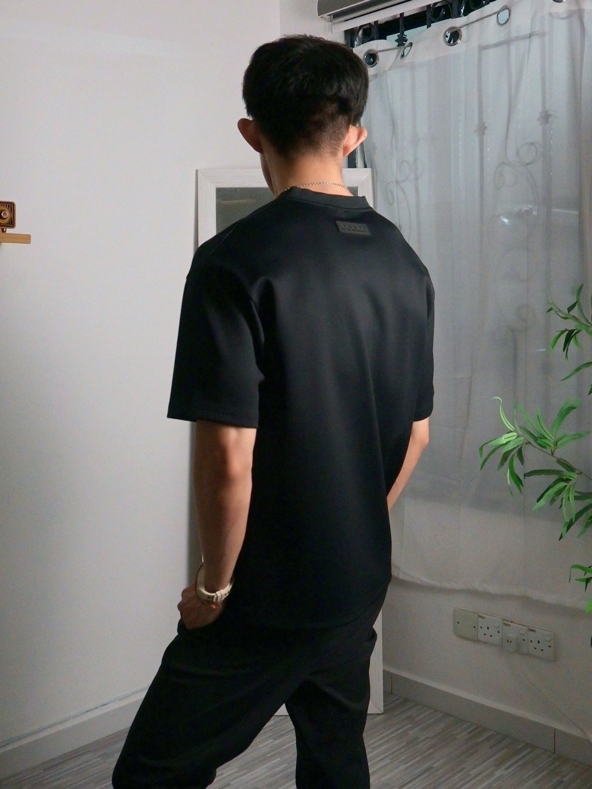 Nimbus Oversized V-Neck Shirt | Black